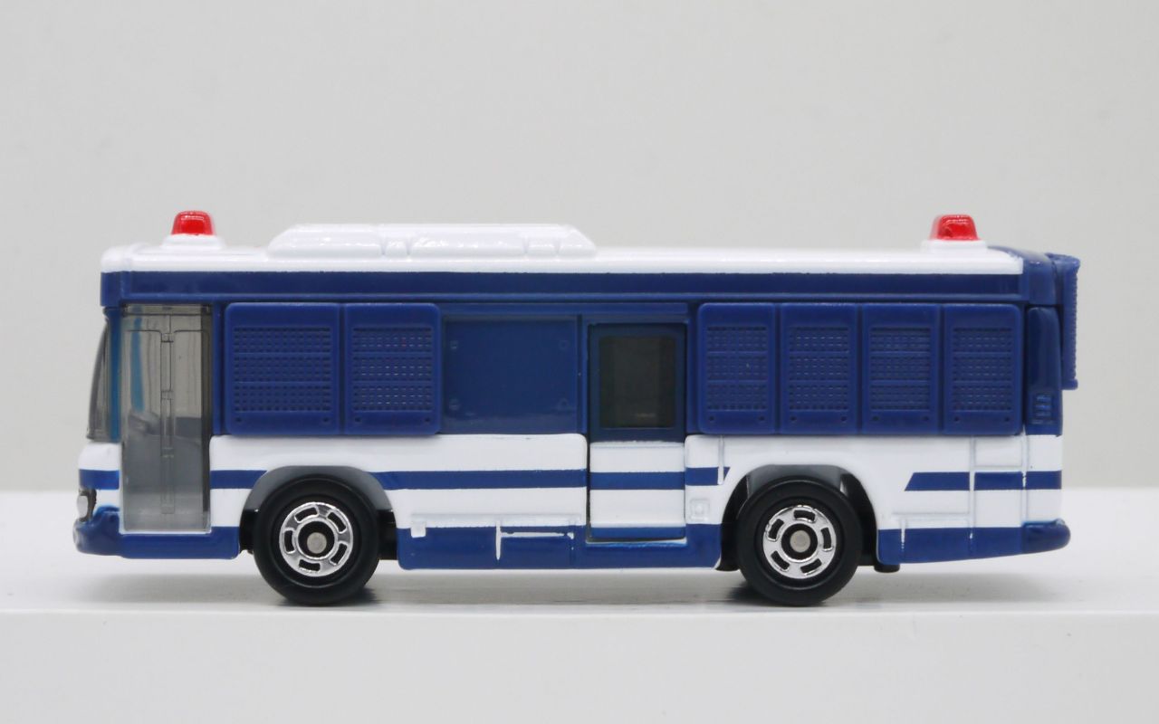 2020/1 トミカ No.098 大型人員輸送車 通常版 : まつくログ-トミカ分室