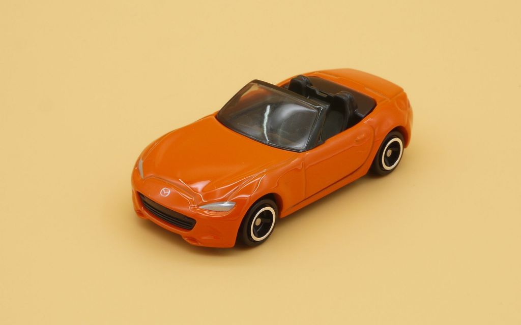 2022/4 トミカ No.026 マツダ ロードスター 30周年記念車デザイン