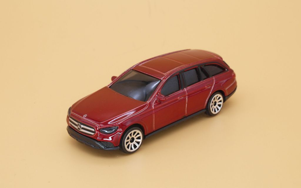 マジョレットミニカー 232I メルセデスベンツ Eクラス オールテレーン