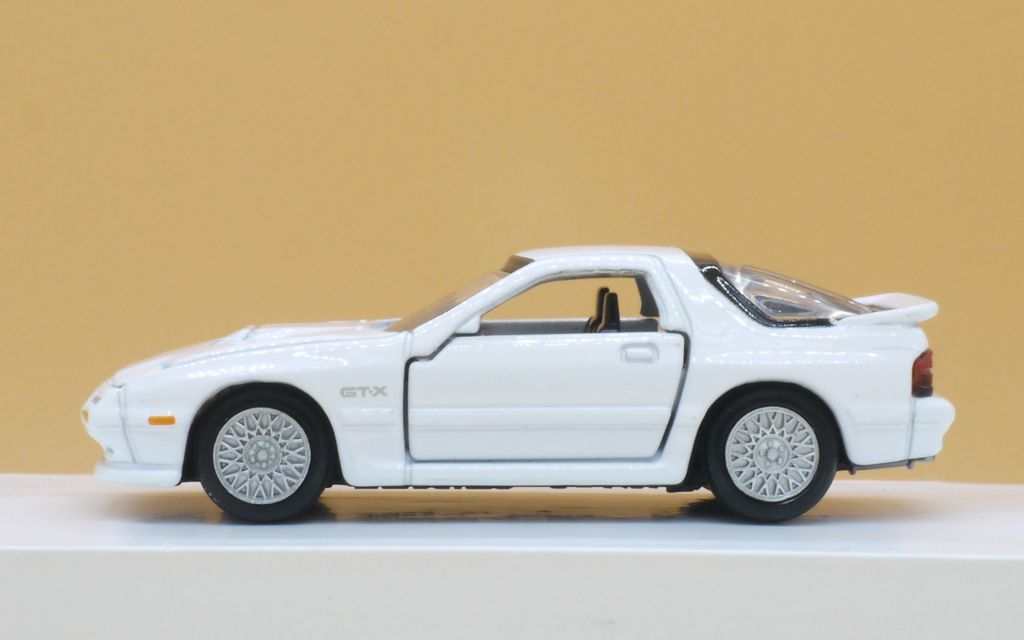 2020/8 トミカプレミアム No.38 マツダ サバンナ RX-7 通常版