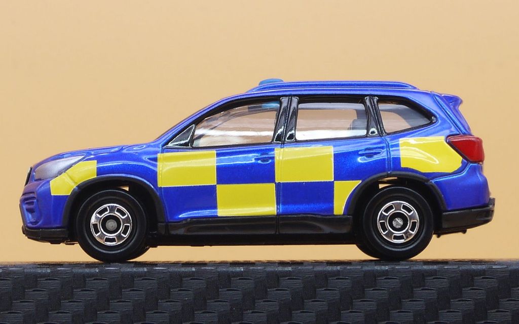 2021/11 トミカ No.115 スバル フォレスター 英国警察パトロールカー