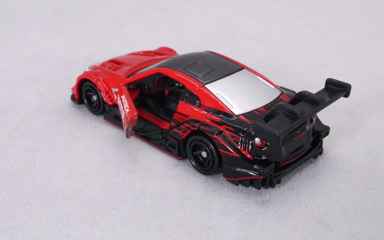 2019/12 トミカ No.013 日産 GT-R NISMO GT500 2019 COLOR 日産