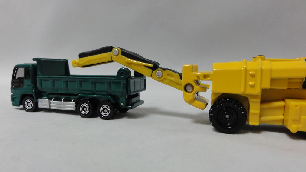 2008/12 トミカ ロング No.123 酒井重工業 ロードカッタ ER552F