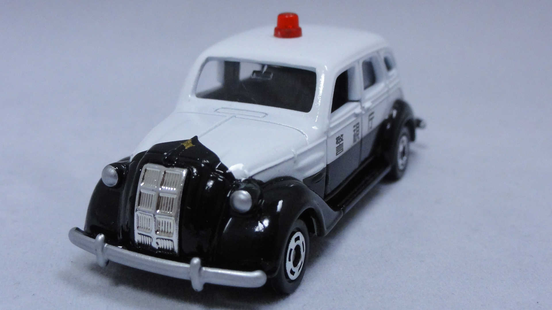 2010/1 トミカ トヨダ AA型乗用車 パトカー 警視庁 イトーヨーカドー