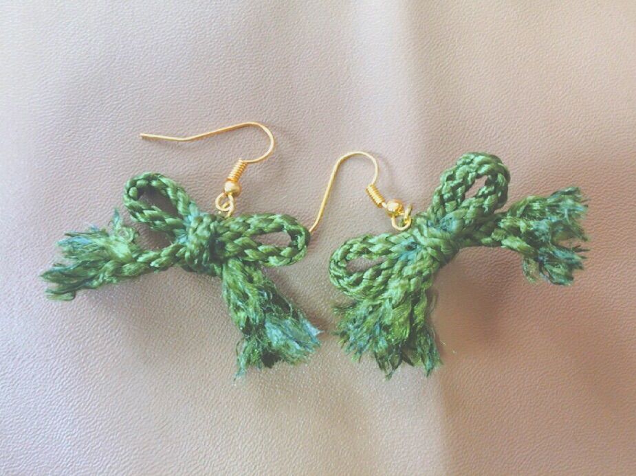 お洒落な子がつけてる紐ベルトの作り方 ハンドメイドのピアス M Fashion