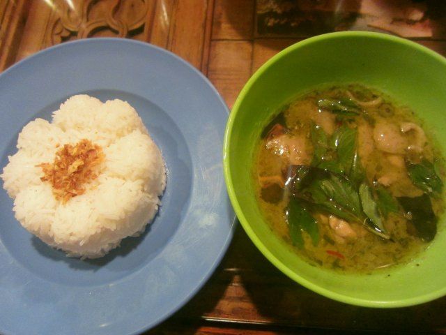 2015年1 2月タイ料理 グリーンカレー 当たりの3皿 東京 九段下と下北沢 大阪 博労町 毎日カレー と タイ料理 By エスニカン 2015年1 2月タイ料理 グリーンカレー 当たりの3皿 東京 九段下と下北沢 大阪 博労町 毎日カレー と タイ料理 By エスニカン