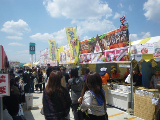 ４月２２ ２４日に タイフェア２０１１ イオン浦和美園ｓｃ 毎日カレー と タイ料理 By エスニカン