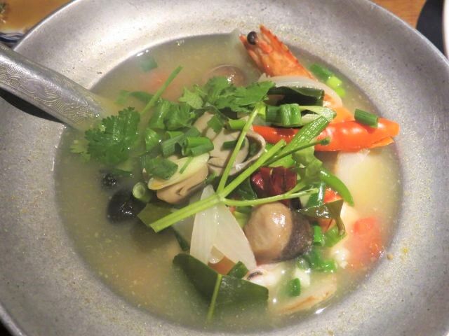 実は タイの トムヤムクン は辛くなくって すっぱ美味いのがポピュラー 毎日カレー と タイ料理 By エスニカン 実は タイの トムヤムクン は辛くなくって すっぱ美味いのがポピュラー 毎日カレー と タイ料理 By エスニカン