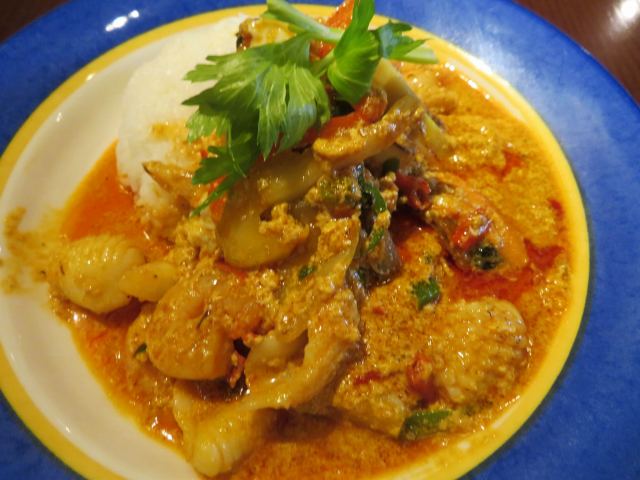 ２０１９年流行りそうなタイ料理 蟹でも魚介でもない鶏の ガイパッポンカリー 毎日カレー と タイ料理 By エスニカン