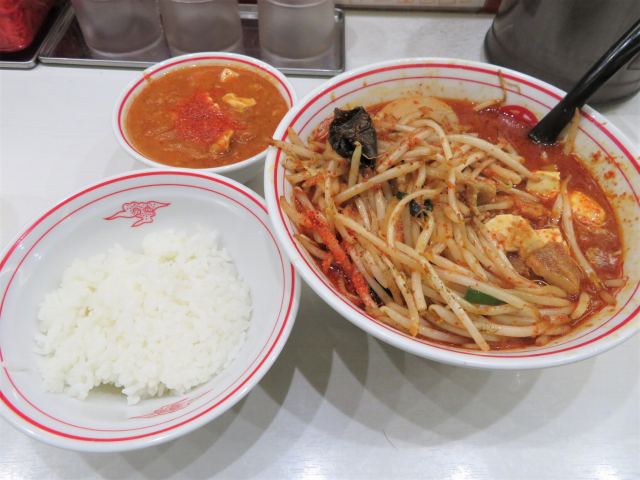 蒙古タンメン中本 上板橋本店で北極ラーメンの２倍の辛さ 北極の炎 麺抜き豆腐変更 雪でも家族連れ多し 毎日カレー と タイ料理 By エスニカン
