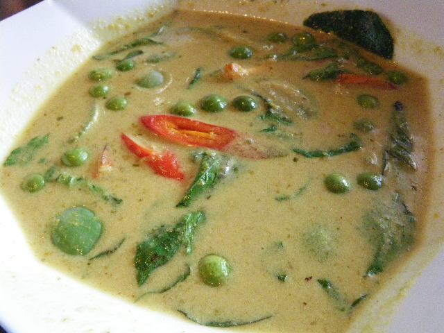 タイ現地のグリーンカレー ゲーンキャオワーン は サラサラ汁ものスープ です 毎日カレー と タイ料理 By エスニカン