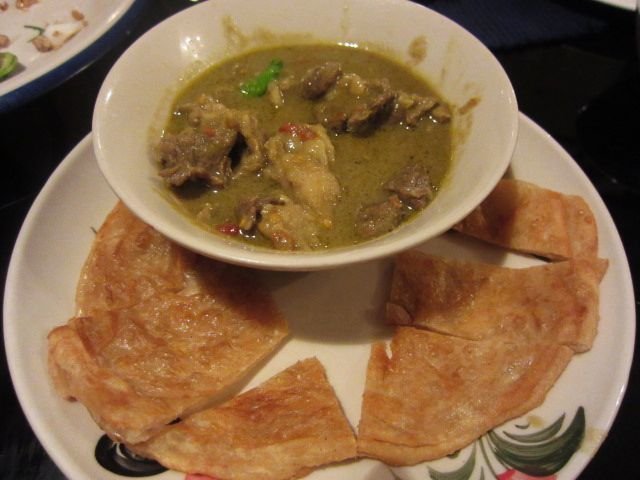 タイ現地の グリーンカレー に異変が お供にインド料理のロティや小麦めん 毎日カレー と タイ料理 By エスニカン