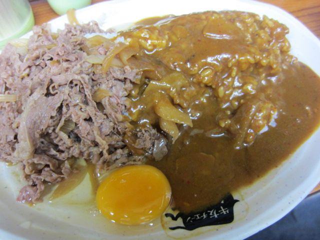 牛丼カレー といえば 大井町駅前 牛八 毎日カレー と タイ料理 By エスニカン