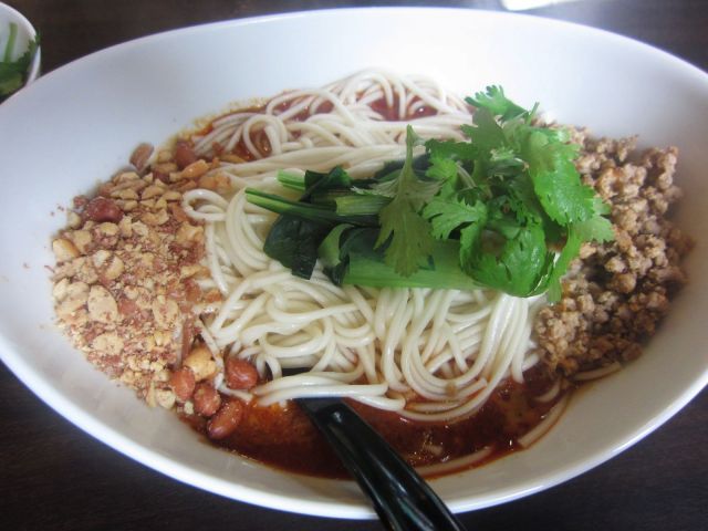 孤独のグルメで人気の 中国家庭料理 楊 の新店オープン 汁なし担々麺は 新店よりも十条店 毎日カレー と タイ料理 By エスニカン