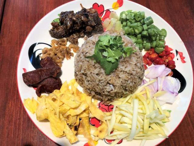 西船橋駅前 きんめだい でタイ式甘辛折衷副菜混ぜごはん カオクルックガピ 現地仕様 毎日カレー と タイ料理 By エスニカン 西船橋駅前 きんめだい でタイ式甘辛折衷副菜混ぜごはん カオクルックガピ 現地仕様 毎日カレー と タイ料理 By エスニカン