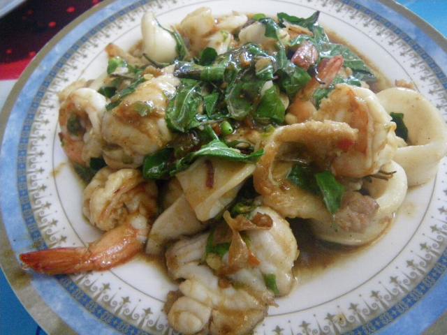 タイ料理の ガパオ ってなに タイのホーリーバジルです 毎日カレー と タイ料理 By エスニカン タイ料理の ガパオ ってなに タイのホーリーバジルです 毎日カレー と タイ料理 By エスニカン