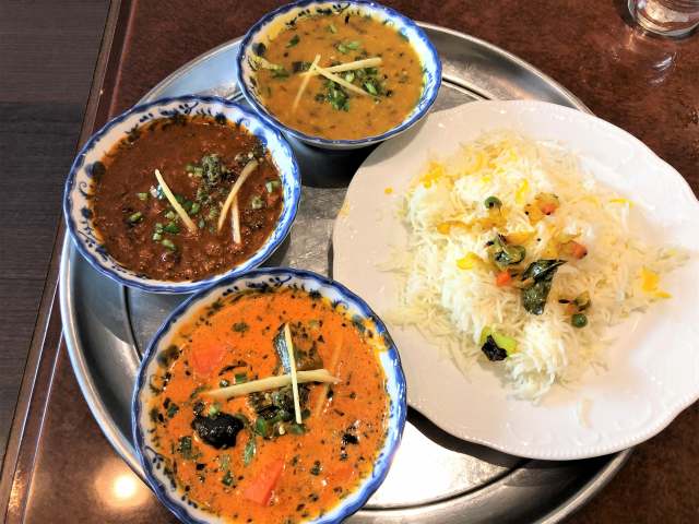jr上野駅前のインド料理 ハリマケバブビリヤニ で最強の 三種カレーランチ 千円でお釣りがー 毎日カレー と タイ料理 By エスニカン jr上野駅前のインド料理 ハリマケバブビリヤニ で最強の 三種カレーランチ 千円でお釣りがー 毎日カレー と タイ料理 By エスニカン