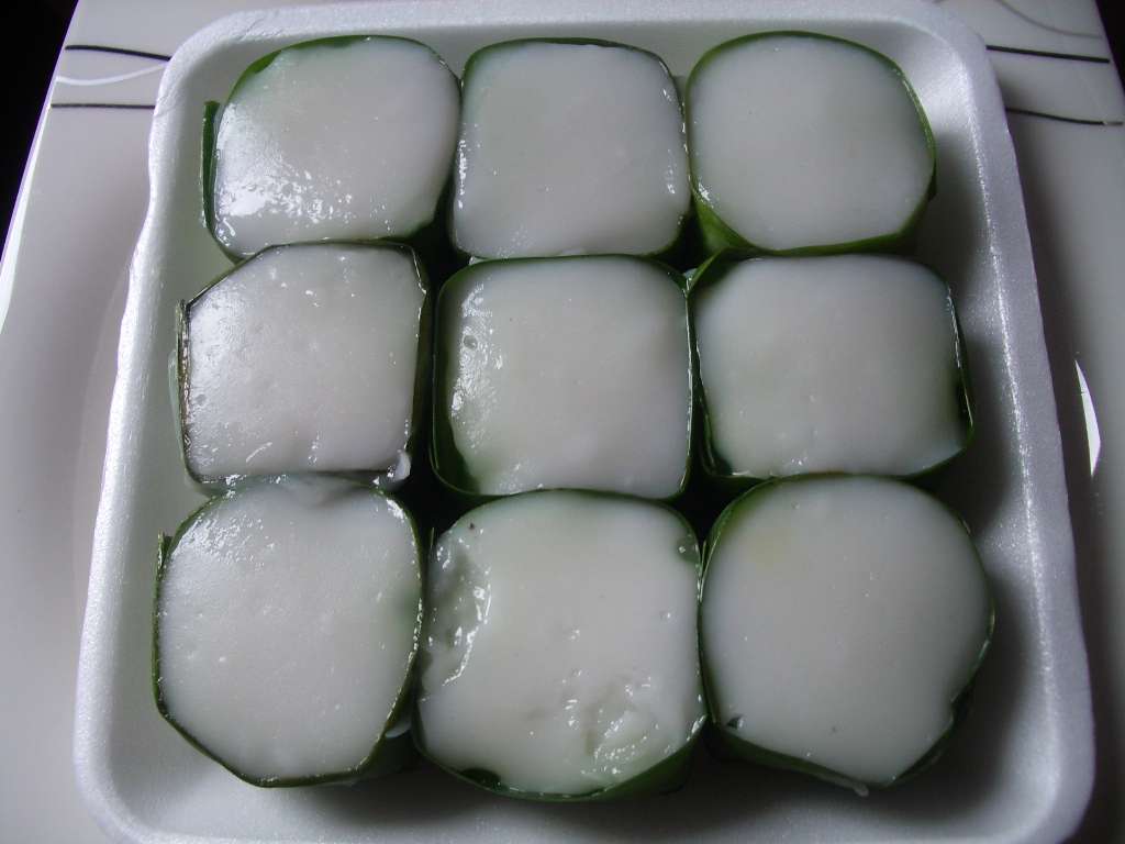 甘くないタイのカノム 生菓子 くわい入りの ターゴ ヘーウ 毎日カレー と タイ料理 By エスニカン
