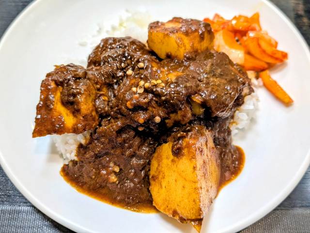 「デリー上野店」で７ヵ月ぶりの「コルマカレー」セット（※唯一無二の旨辛折衷）