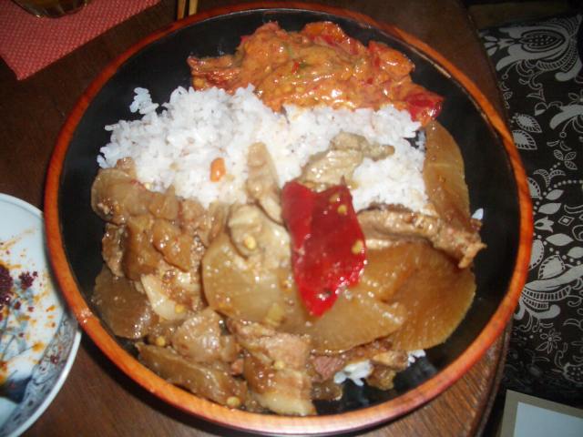 エマ トウガラシ に魅せられて ブータン料理も楽しめる ガテモタブン 毎日カレー と タイ料理 By エスニカン エマ トウガラシ に魅せられて ブータン料理も楽しめる ガテモタブン 毎日カレー と タイ料理 By エスニカン