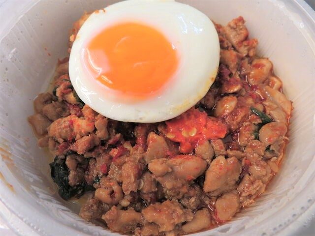 タイ料理は弁当でも美味い 3 マンゴツリーキッチン 東京 大阪ほか で辛口も選べる ガパオライス ほか 毎日カレー と タイ料理 By エスニカン