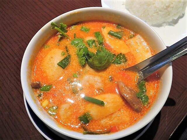 クリアスープのタイ式 トムヤムクン ナムサイ を シヤートムヤムクンポーチャーナー 上野 で 毎日カレー と タイ料理 By エスニカン