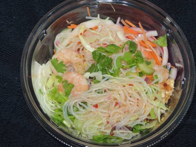 実食 セブン イレブンの新商品 タイ風ピリ辛春雨サラダ ヤムウンセン 毎日カレー と タイ料理 By エスニカン