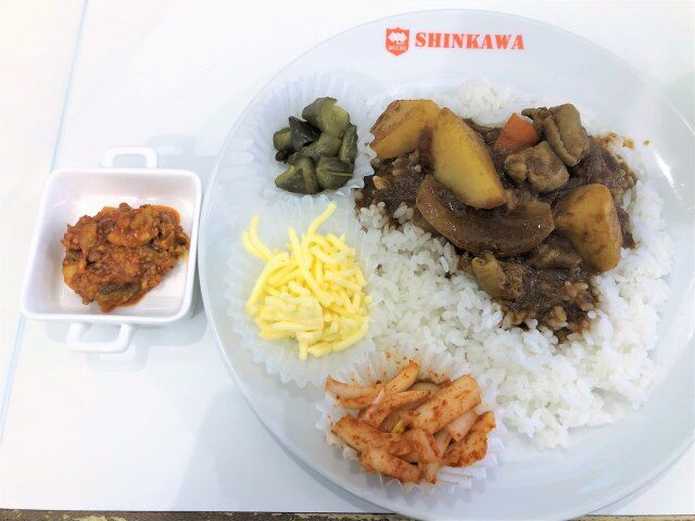 新川デリー 茅場町 八丁堀 で 豚白もつカシミールカレー 本家 デリー とは別の美味しさ 毎日カレー と タイ料理 By エスニカン
