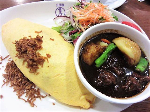 ｊｒ上野駅ナカ 洋食や三代目たいめいけん で 黒カレーとオムライス のディナーセット たぶんカシミールカレー 毎日カレー と タイ料理 By エスニカン