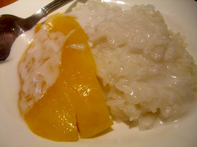 タイマンゴーともち米のデザート カオニャオ マムアン 毎日カレー と タイ料理 By エスニカン