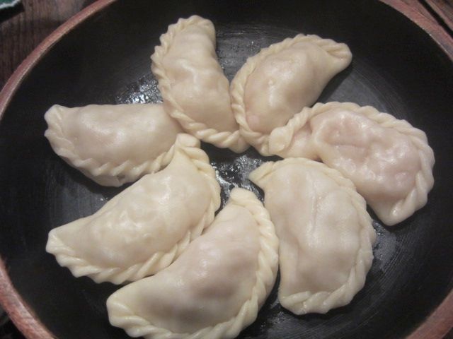 世界一辛いブータン モモ ほか辛くない料理やデザートも ブータン紀行放送記念 毎日カレー と タイ料理 By エスニカン