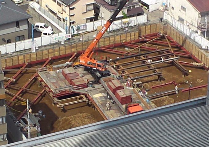大きなビルの基礎工事 4 25 積水ハウスで建てる我が家の建築ブログと その後の生活雑記