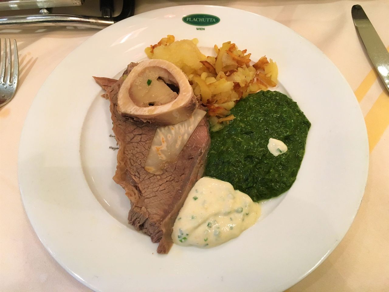 大晦日にプラフッタ Plachutta オーストリア でウィーン名物のターフェルシュピッツを食べました まーごろーの旅日記 大晦日にプラフッタ Plachutta オーストリア でウィーン名物のターフェルシュピッツを食べました まーごろーの旅日記