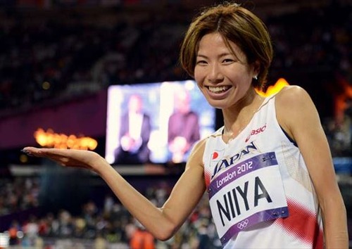 新谷仁美 画像