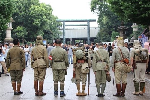 170815_395439_04-640x427