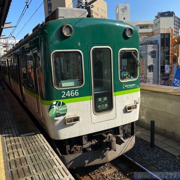 京阪電車2400系にヘッドマークが Macとbclと無線の時間