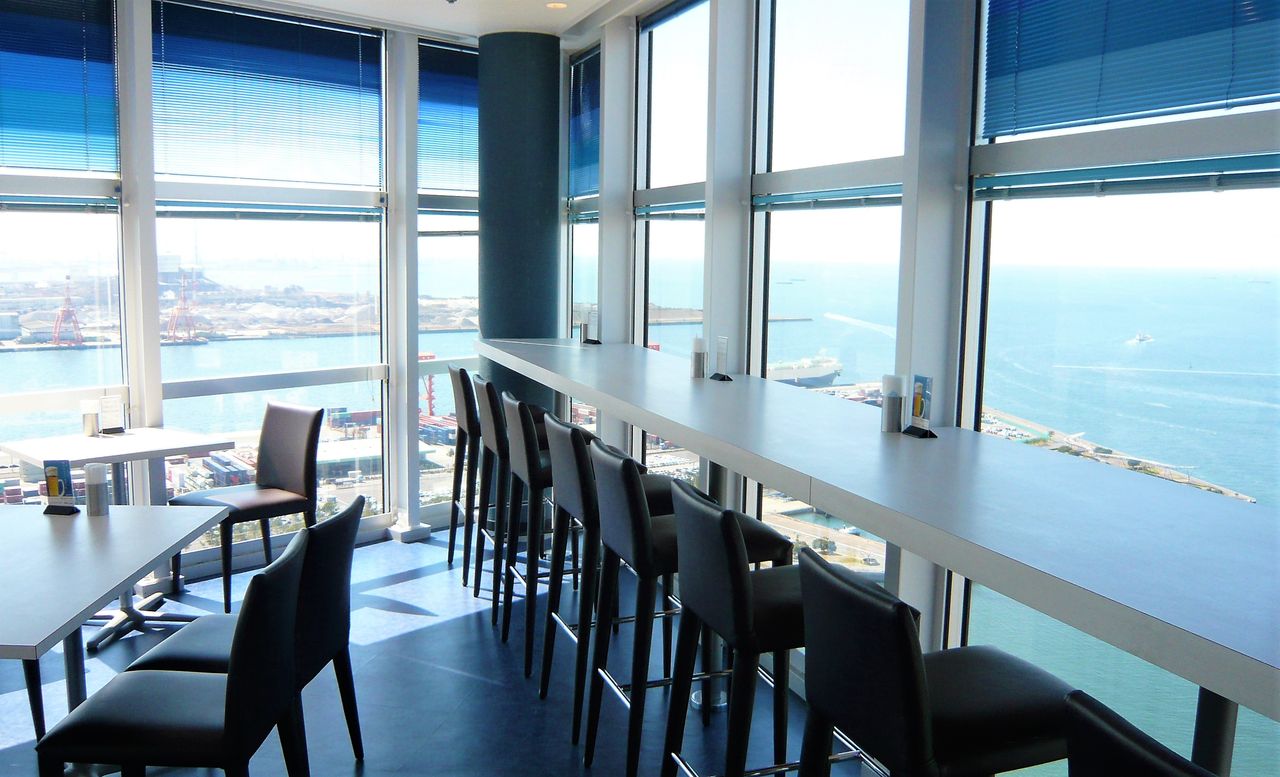 東京湾を一望 千葉ポートタワーseagull Kitchenのランチブッフェ ビバ 街かどグルメ 東京湾を一望 千葉ポートタワーseagull Kitchenのランチブッフェ ビバ 街かどグルメ