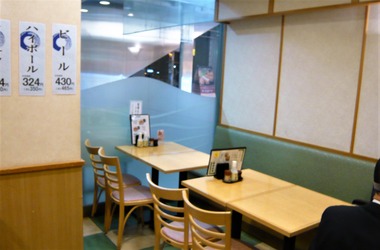 京樽　テーブル席