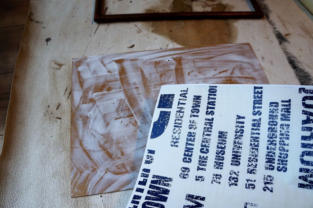 簡単100均リメイク ダイソーの布とフレームでビンテージなでっかいポスターできちゃった Live Love Laugh Maca Home