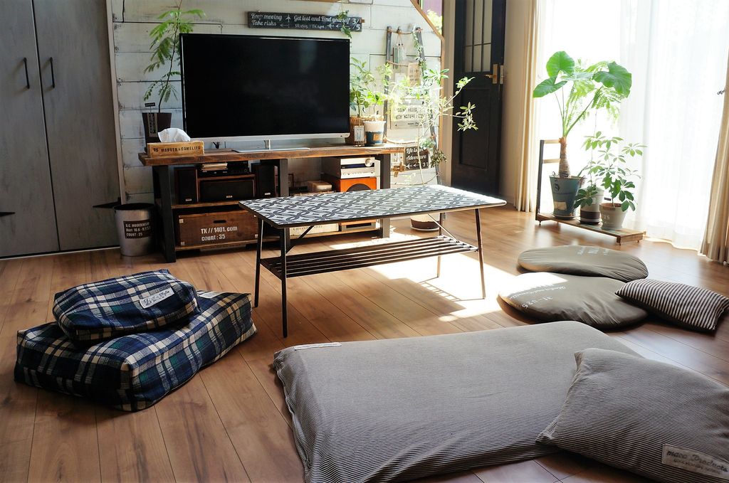 冬モノの毛布やラグは全部クッションカバーの中に収納しちゃお Live Love Laugh Maca Home