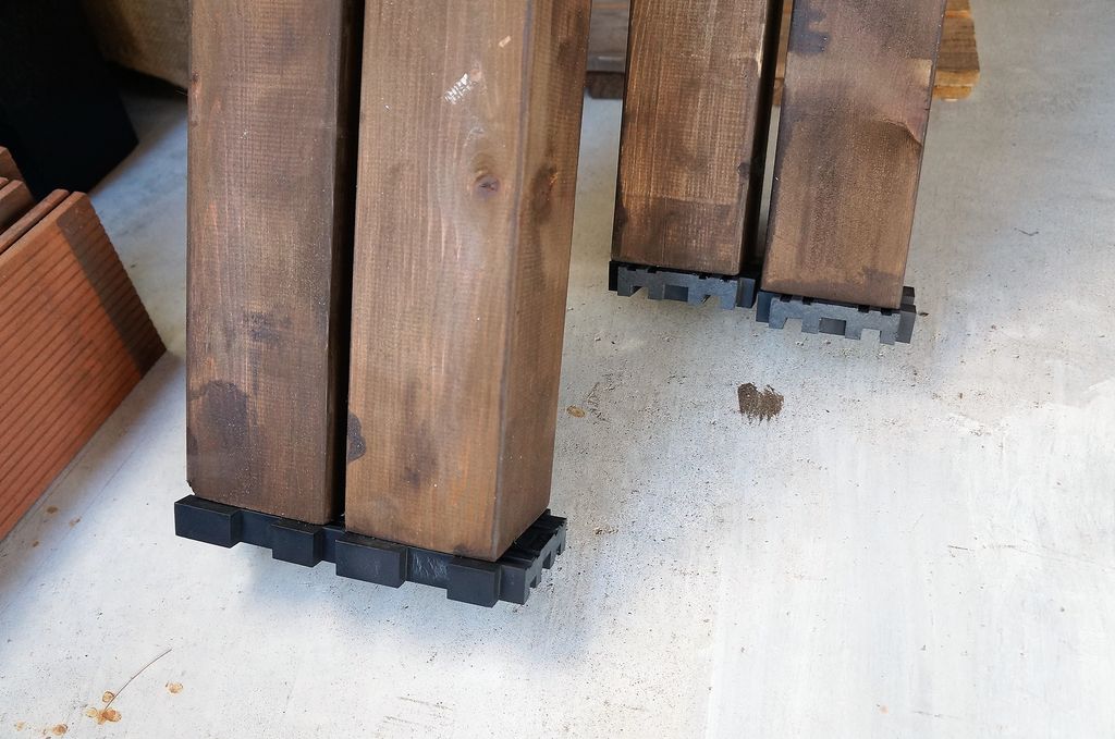 屋根のあるウッドデッキをdiy 屋根を支えるデッカイ柱をレッツ上棟 Live Love Laugh Maca Home 屋根のあるウッドデッキをdiy 屋根を支えるデッカイ柱をレッツ上棟 Live Love Laugh Maca Home