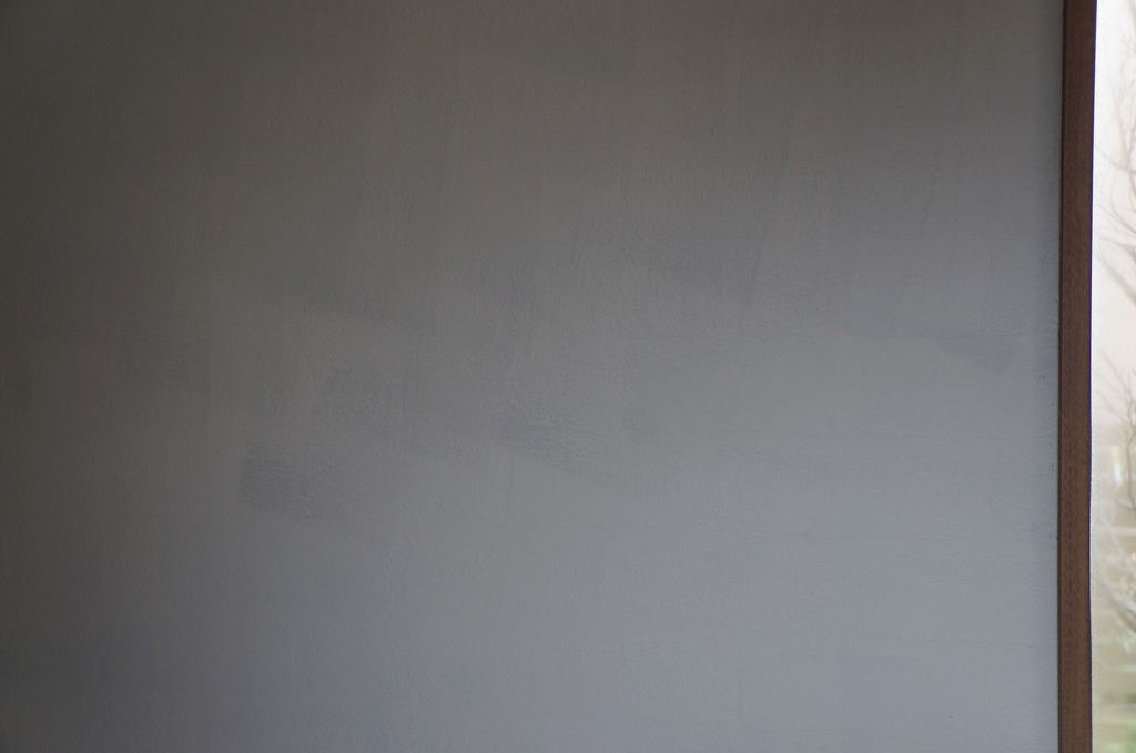 壁をペンキだけでモルタル風に見せちゃうなんて やるじゃん Live Love Laugh Maca Home