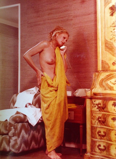 nude-13