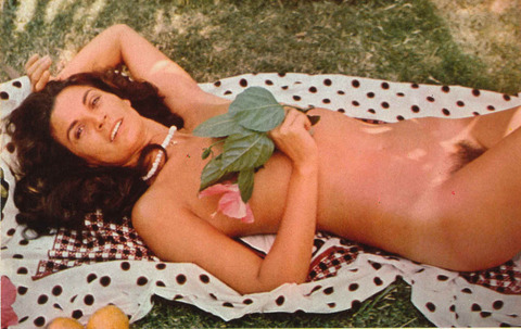 691524528_PB_ITA_1977_05_p_050b_Florinda_Bolkan_123_236lo