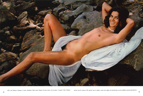 691357566_PB_ITA_1977_05_p_052_053_Florinda_Bolkan_123_371lo