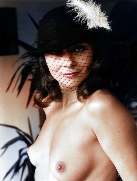 nude-02