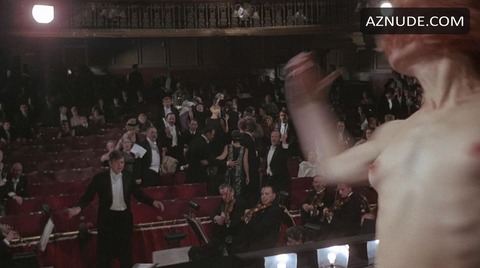 vanessa_redgrave_83bbbb