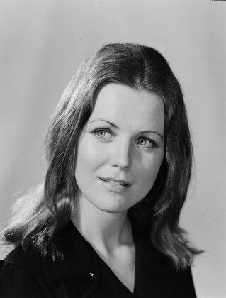 fiona-lewis-lisa-c