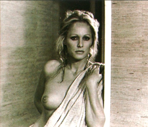 nude-10