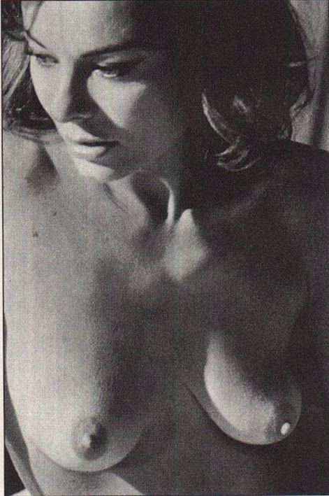 64871_anne_heywood1_123_137lo